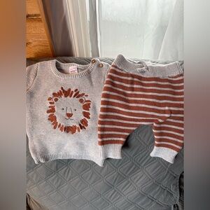 Carter's Gray Sweater and Pants Size 3 Months